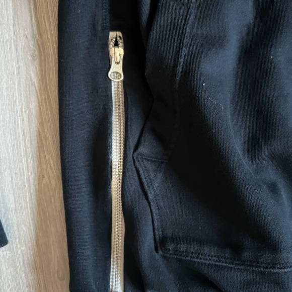 Nike Dri-Fit Standard Issue Basketball Hoodie (Men’s Small) - Picture 3 of 6